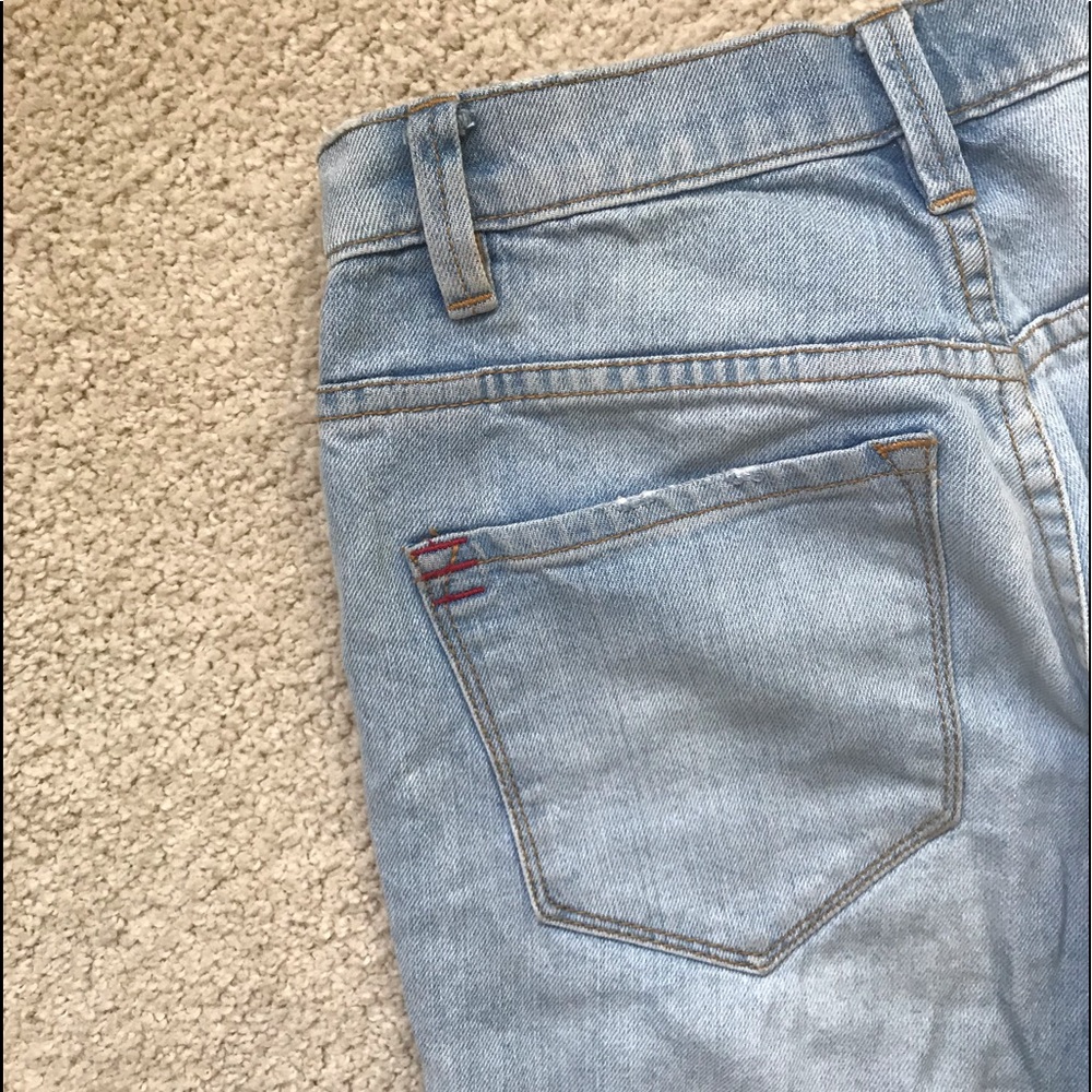 High waisted mom jeans light wash
